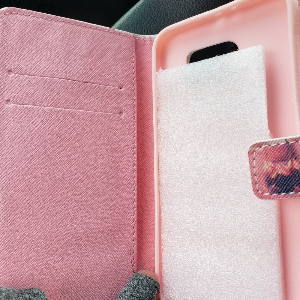 Phone case - Picture 2 of 3